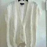 None Cable knit cardigan. Chucky. Oversized. Boxy. Cap sleeve. Large button. Size M Photo 0