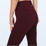 Lululemon (Like New) In Movement Tight 25" *Everlux in Garnet, Size 2 Photo 11