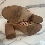 DV | Women's Neutral Brown Weave Peep Toe Block Heel Bootie Sandals Sz 9 Tan Photo 7