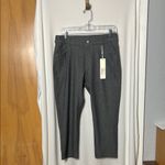 Yelete NWT  Women's Grey Classic Solid Capri Pull On Jeggings Size XL(14-16) Photo 1