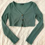 SheIn Green Longsleeve Photo 0