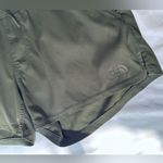 The North Face  Aphrodite Short - Forest Olive - S Photo 6