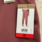 Mondetta High-Rise Textured Ankle Pants Photo 5