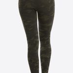 Spanx NWT Look At Me Now seamless green camo smoothing leggings, size medium 6/8 Photo 4