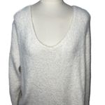 Old Navy White Fuzzy V-Neck Sweater Women's Medium – Cozy Soft Knit, Minimalist Photo 3