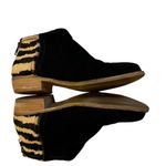DV Dolce Vita Black Tiger Stripe Suede/Calf Hair Back Zip Ankle Booties Sz 8 Photo 8