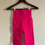 Free People NWOT  Women's Pink The Class Thick Ribbed Leggings Size Medium Photo 1