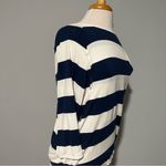 Old Navy  Navy Blue White Striped Maternity Top Size M Breastfeeding Newborn Baby Photo 2