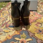 Hispanitas Croc Photo 1