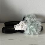 Avec Modération Feather Photo 3