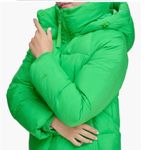 Levi's NWT Hooded Puffer Jacket In Bright Green Photo 7