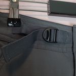 prAna  GRAY SHIRRED OPEN SIDE KNEE CAPRI ADJUSTABLE BELT WAIST PANTS WOMENS 2 Photo 4