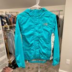 The North Face  Womens Stinson Hyvent Windbreaker Rain Jacket Turquoise & White Photo 1