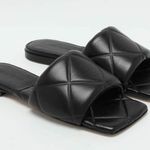Bottega Veneta  Lido Leather Flat Slides in Black, Size 42 -Like New Retail 1,250 Photo 10