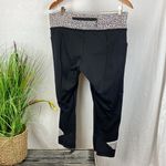 Lululemon Black Animal Print Mid Rise Capri Legging Pants 12 Photo 2