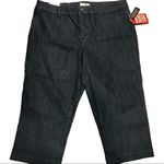 st. john's bay  Secretly Slender Capri Classic Fit NWT Photo 4