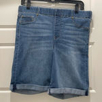 Liverpool Jeans Company Liverpool Chloe Pull On Bixby Bermuda Eco Jean Shorts Medium Wash Size 10/30 Photo 0