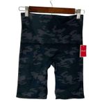Spanx  Lamn Black Camo Bike Short Size Medium Women’s New Photo 0
