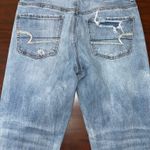American Eagle  Stretch Button Fly Tomgirl Distressed Jeans Size 2 Photo 3