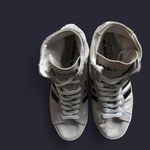 Adidas Honey Courtvantage Superstar- W 9.5, Cream/Black Photo 5