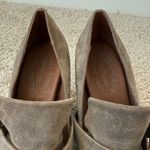 Kork-Ease Prim Mosto Suede Kiltie Pump Heel Women Size 7.5 Khaki Gray Photo 6