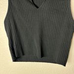 Topshop  Black Ribbed Cropped Tanktop Size 6 Photo 5