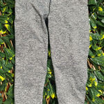 Victoria's Secret  VSX Sport Gray Cropped Leggings Size Small Photo 0