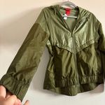 Nike Women’s Olive Green Windbreaker Rain Coat Zip Up Jacket Size Small Photo 6