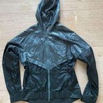 Nike women Lightweight Windbreaker Running hooded Jacket Grey Athletic Zip-Up XS Photo 0