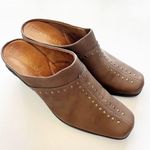 Aerosoles  Apple Sawce Taupe Leather Mules Women’s Size 9 Rivet Detail Fall Vibes Photo 7