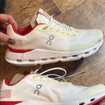 ON W CLOUDNOVA FORM White/ Red White Size 8.5 Photo 3