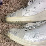 Hush Puppies White, Silver, Gray, Sequence, Sneakers Made in Italy Size 36 Photo 4