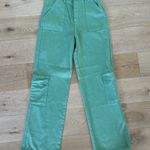 Pretty Little Thing - Cargo Pocket Baggy Wide Leg Jeans in Green Photo 0