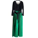 Sachin + Babi NWT  Desdemona Gown Emerald and Black Embellished Neckline Size 4 Photo 3