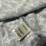 NWT Floral & Ivy Blue Floral Blouse Size Medium Photo 4