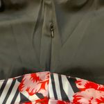 A beautiful floral and black top professional dress 2X Photo 1