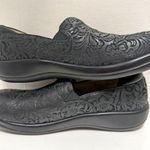 Alegria  Keli PRO Black Emboss Paisley Photo 8