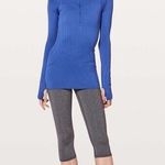 Lululemon Breeze By Long Sleeve‎ With Hoodie Top Shirt Sz 4 Women’s Blue Photo 0