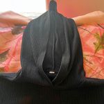 Alo Yoga muse hoodie in black Photo 7