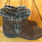Khombu  Lindsey Style Suede All Weather Winter BOOTS 1077489 Size 6M Brown Photo 0