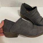 Indigo Soul  Gray Shredded Ankle Booties Size 9 Photo 2