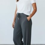 Boutique Women’s size small texturized trousers  Photo 0