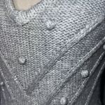 White House | Black Market  size small embroidered v-neck sweater with puff sleeves Photo 9