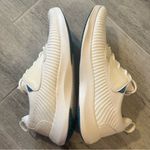 Vessi Everyday 2.0 Women’s
Shoes Size 9 White Waterproof
Comfort Casual Sneakers Photo 3