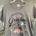 Baby Announcement “Promoted to Grandma” Grey Women’s Tee Shirt Size L Size L Photo 2