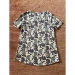 Chico's Floral Print Cotton Short Sleeve V Neck Top Size 0/S Beige Green Purple Photo 4