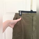 Gap Mid Rise Downtown Khakis Olive Green Straight Pants Chinos Size 10 Photo 4