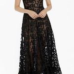 Dress the Population . Anabel Semisheer Sweetheart Neck Gown. Photo 0