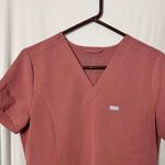 FIGS  Women's Catarina One-Pocket V-Neck Scrub Top - Mauve Size Small Photo 1