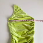 Nasty Gal  Lime Green Velvet Ruched Side One Shoulder Bodycon Mini Dress Size 6 Photo 3